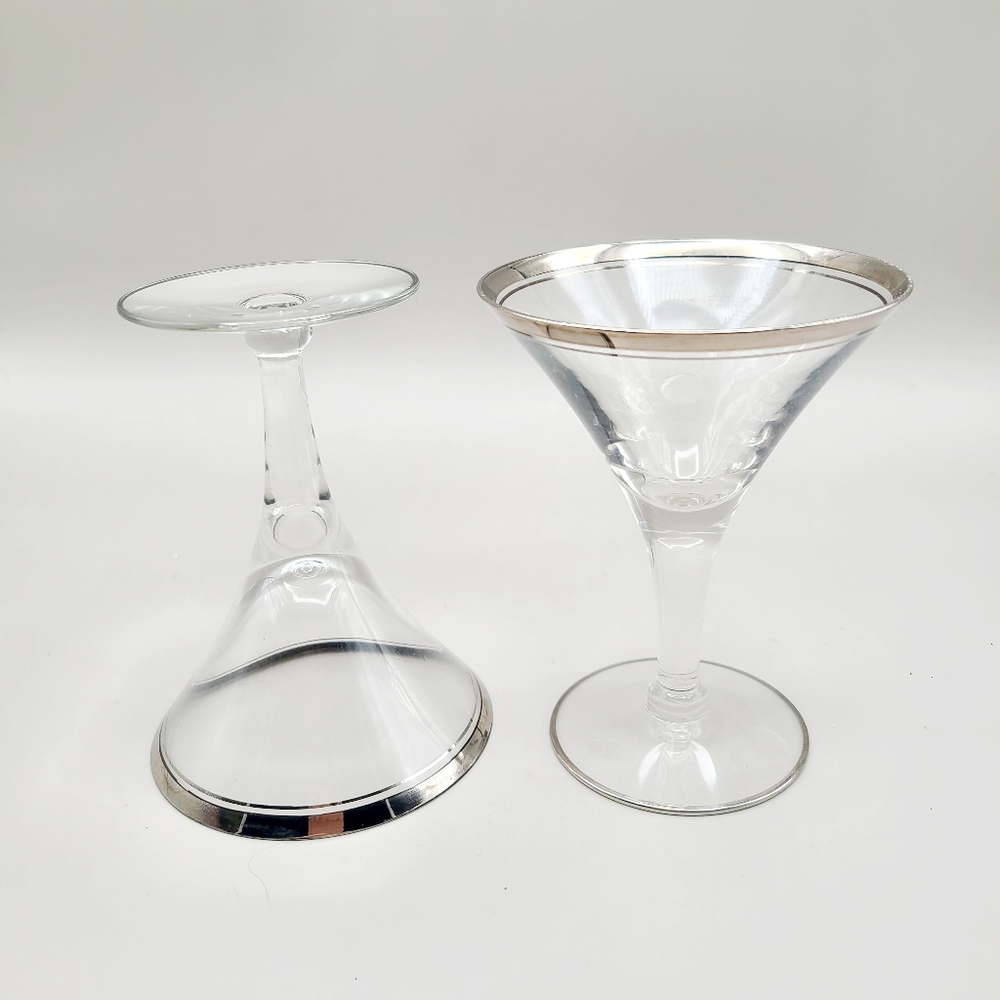 Vintage 1950s Clear Petite Martini Glasses with Silver Rim - Set of 2 - Picture 4 of 4